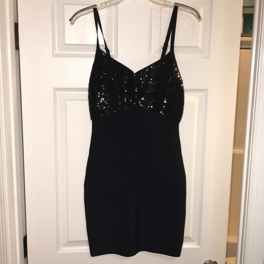 Mini black dress ⚫️